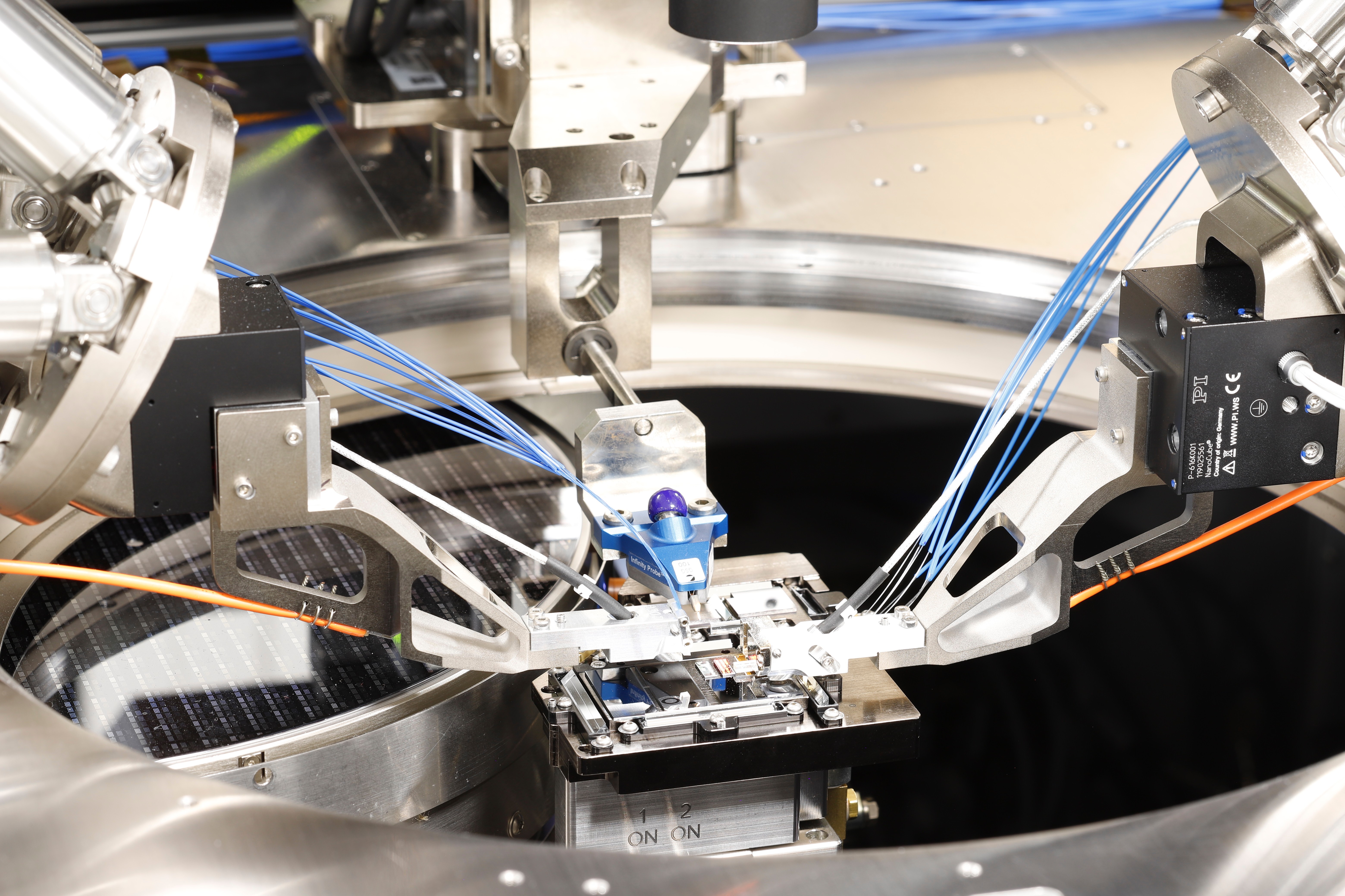 Fibre Systems For Professionals In The Optical Communications Industry