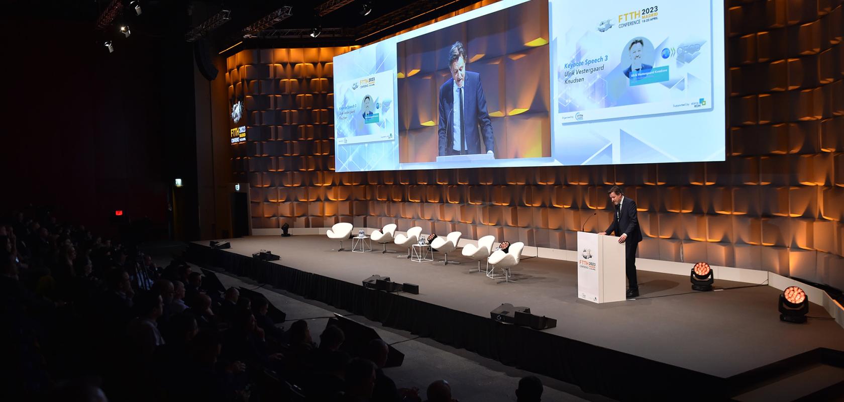 The conference will feature up to 16 panel sessions The conference will feature up to 16 panel sessions