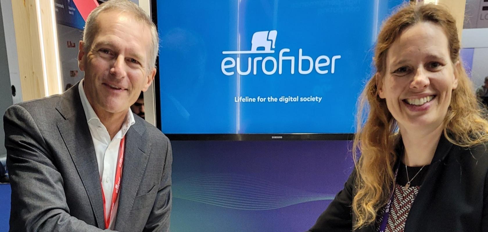 Paul Naastepad, Managing Director Eurofiber Netherlands and Ingrid Romijn, CEO at Q*bird (Credit: Eurofiber)