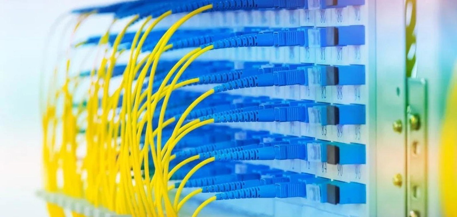 Fibre at AI scale: rethinking connectors and cable management for high-density data centres